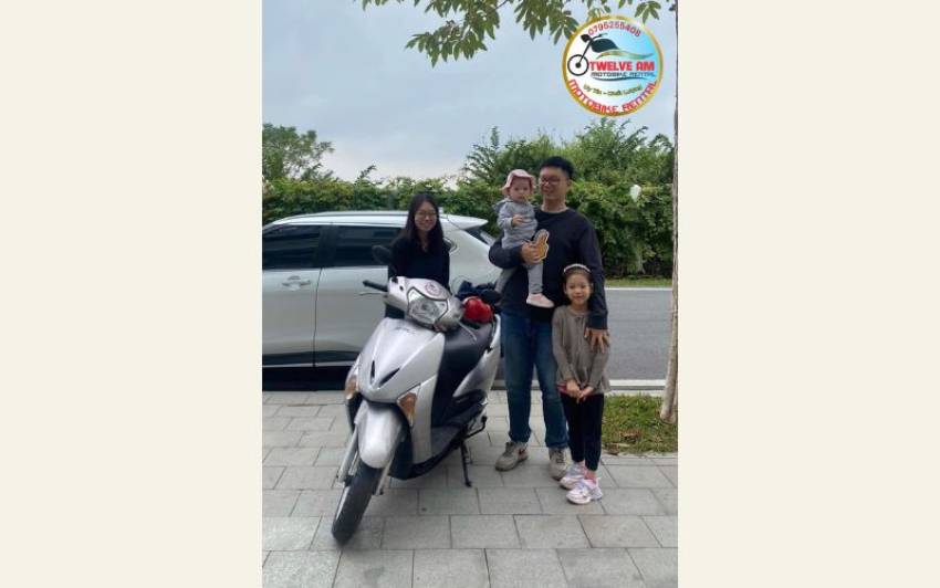 Thuê xe 12 giờ (Twelve AM Motorbike Rental)