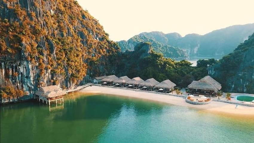 Bài tắm Vạn Bội - một trong những bãi tắm đẹp nhất